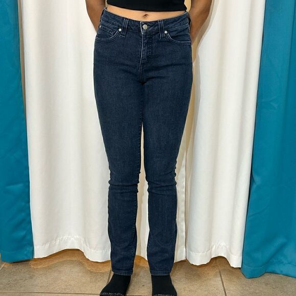 Miracle Denim - 💚 A6 Miraclebody blue jeans with stretch.